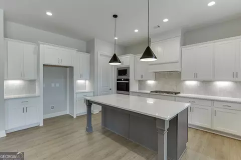 Kitchen - 452 Thunder Rd, Buford, GA 30518 photo 3 of 4