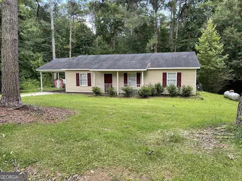 200 Glover Cir, Newnan, GA 30263