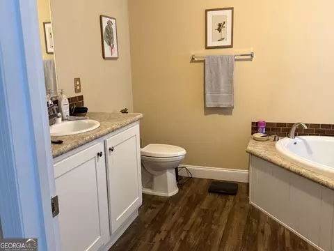 Bath - 50 Meadow View St, Newnan, GA 30263 photo 1 of 1