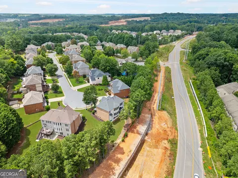 View/Area - 5605 Viewpoint Ct, Suwanee, GA 30024 photo 2 of 3