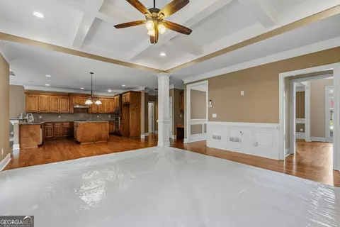 Living - 5605 Viewpoint Ct, Suwanee, GA 30024 photo 5 of 12