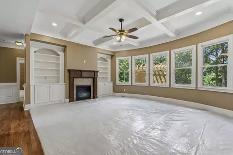 Living - 5605 Viewpoint Ct, Suwanee, GA 30024 photo 6 of 12
