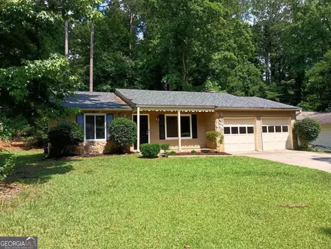 255 Hembree Forest Cir, Roswell, GA 30076