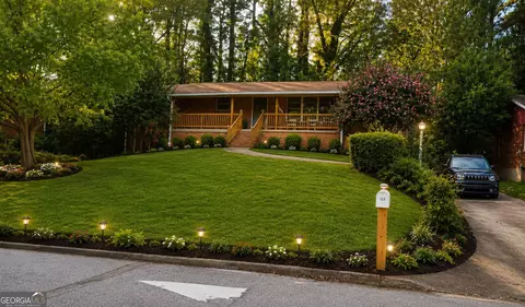1723 Fort Valley Dr SW, Atlanta, GA 30311