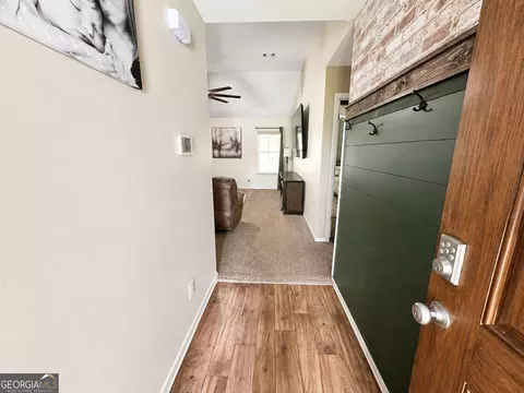 Entry Way - 305 White Willow Ct, Springfield, GA 31329 photo 1 of 3