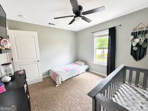 Bedroom - 305 White Willow Ct, Springfield, GA 31329 photo 5 of 6