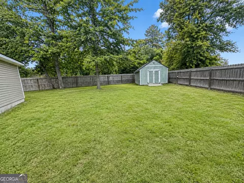 Exterior - 305 White Willow Ct, Springfield, GA 31329 photo 2 of 7