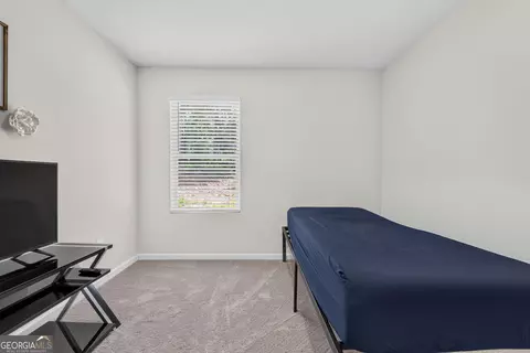 Bedroom - 121 Red Oak Dr, Barnesville, GA 30204 photo 5 of 8