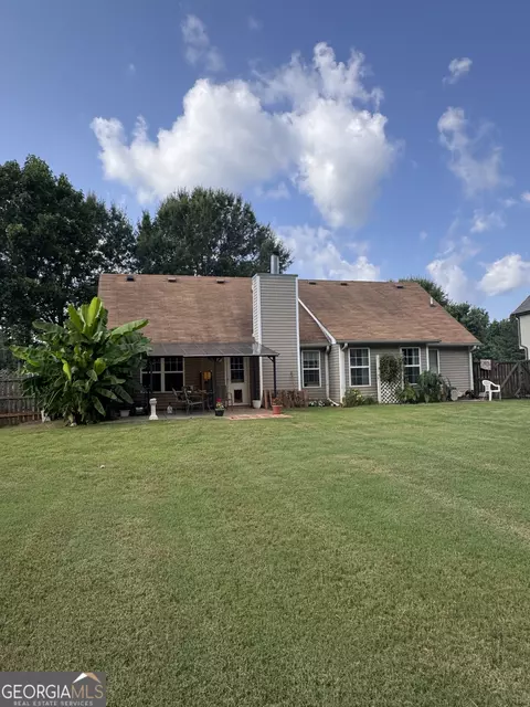 Exterior - 30 Oakbrook Ln, Covington, GA 30016 photo 1 of 3