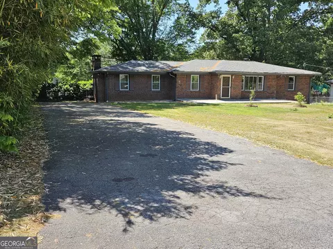 2498 Johnson Dr, Doraville, GA 30340