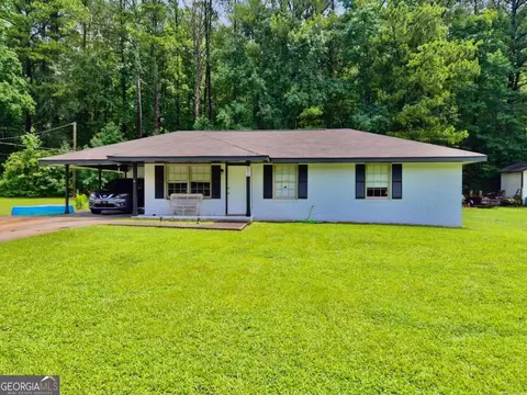 122 Longstreet Cir, Oxford, GA 30054