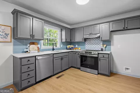 Kitchen - 210 Hearthstone Dr, Lagrange, GA 30241 photo 1 of 1