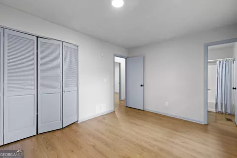 Bedroom - 210 Hearthstone Dr, Lagrange, GA 30241 photo 4 of 5