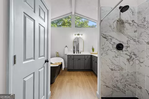 Bath - 210 Hearthstone Dr, Lagrange, GA 30241 photo 1 of 4
