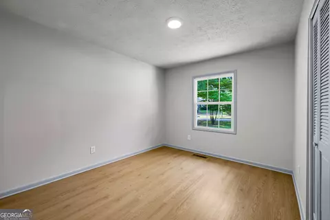 Bedroom - 210 Hearthstone Dr, Lagrange, GA 30241 photo 1 of 5