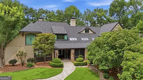 2401 Spalding Dr, Sandy Springs, GA 30350