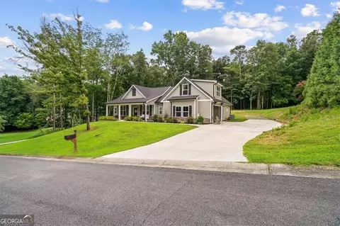 499 Oakland Dr SE, Calhoun, GA 30701
