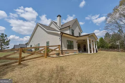 Exterior - 2100 Stonegate Way, Monroe, GA 30656 photo 3 of 14