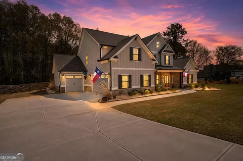 Exterior - 2100 Stonegate Way, Monroe, GA 30656 photo 6 of 14