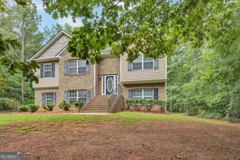 Exterior - 200 Cedar Rd, Covington, GA 30016 photo 2 of 12