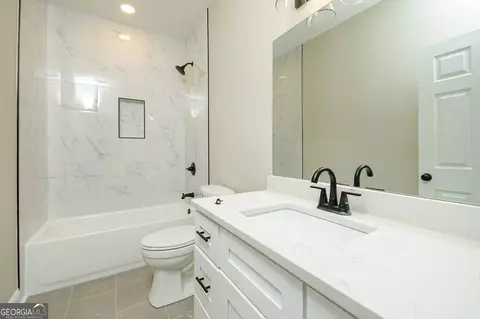 Bath - 5342 Monarch Dr, Gainesville, GA 30506 photo 3 of 3