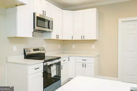 Kitchen - 5342 Monarch Dr, Gainesville, GA 30506 photo 4 of 4