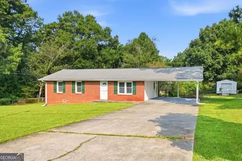 1465 E Highpoint Dr, Douglasville, GA 30134