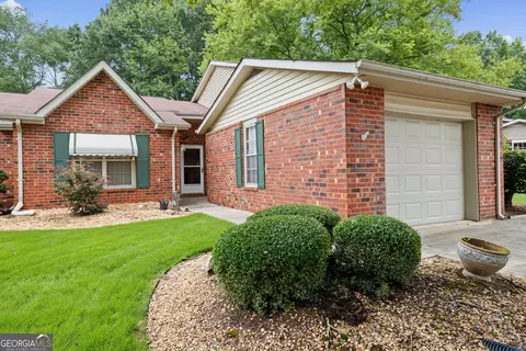 265 Lagrange Ct, Fayetteville, GA 30214
