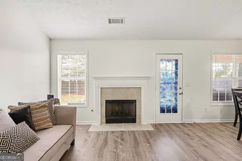 Living - 2305 Sugarleaf Trl, Hampton, GA 30228 photo 1 of 3