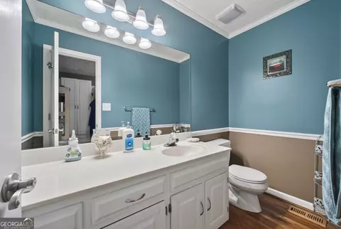 Bath - 186 Kingston Rd, Colbert, GA 30628 photo 1 of 10