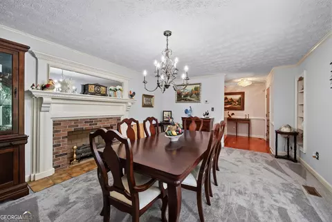 Dining - 186 Kingston Rd, Colbert, GA 30628 photo 2 of 3