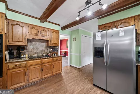 Kitchen - 186 Kingston Rd, Colbert, GA 30628 photo 5 of 6