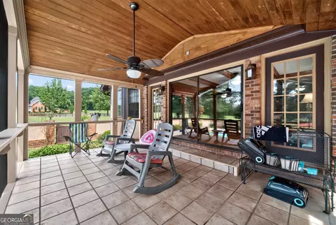 Exterior - 186 Kingston Rd, Colbert, GA 30628 photo 6 of 24