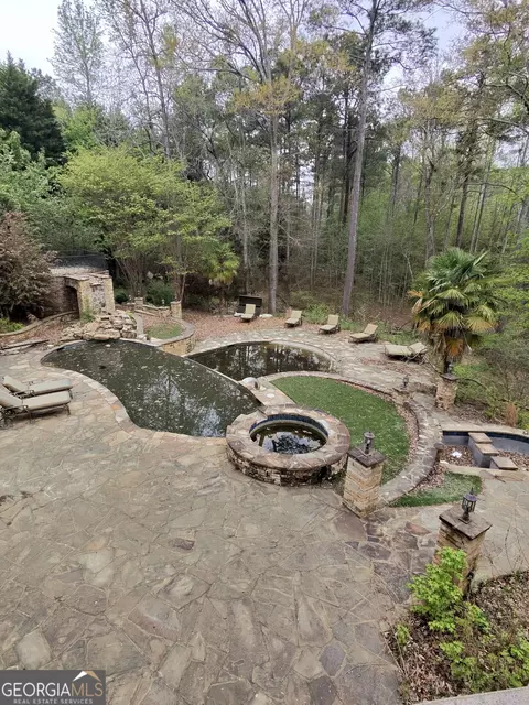3920 Westbrook Rd, Suwanee, GA 30024 photo 2