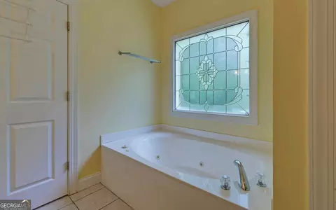 Bath - 4151 Summit Chase, Gainesville, GA 30506 photo 1 of 3