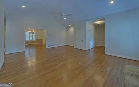 Living - 4151 Summit Chase, Gainesville, GA 30506 photo 2 of 3