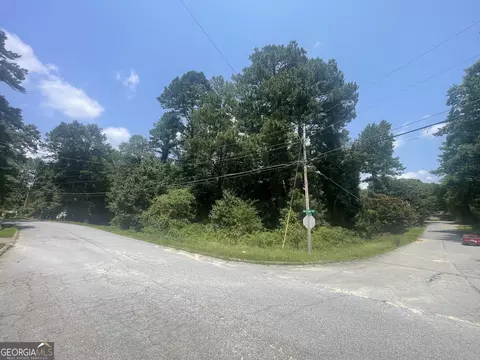 3064 Periwinkle Dr, Snellville, GA 30078