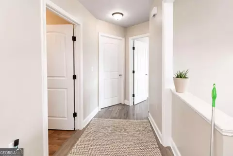 Entry Way - 2331 Foxy Dr, Bethlehem, GA 30620 photo 5 of 8