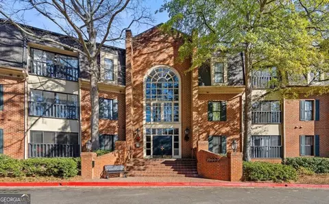 23212 Plantation Dr NE, Atlanta, GA 30324