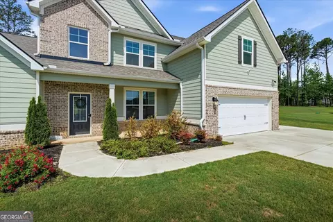 2 Whites Pond Rd, Moreland, GA 30259