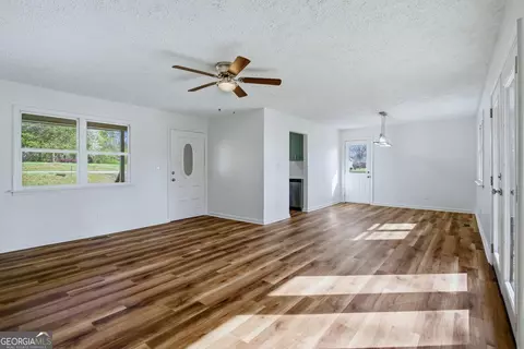 Living - 16 Rosenwald Dr, Hampton, GA 30228 photo 4 of 4