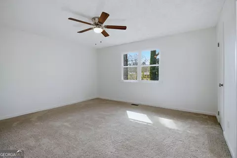 Bedroom - 16 Rosenwald Dr, Hampton, GA 30228 photo 3 of 7