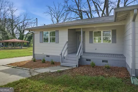 Exterior - 16 Rosenwald Dr, Hampton, GA 30228 photo 2 of 5