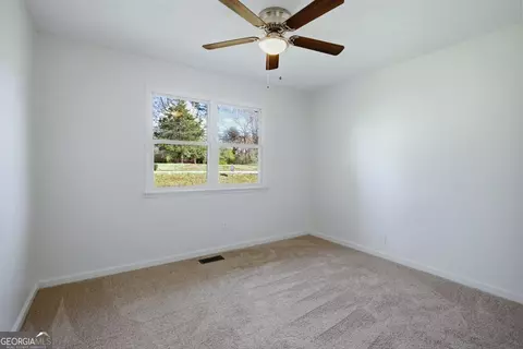 Bedroom - 16 Rosenwald Dr, Hampton, GA 30228 photo 6 of 7