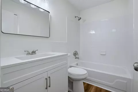 Bath - 16 Rosenwald Dr, Hampton, GA 30228 photo 2 of 2
