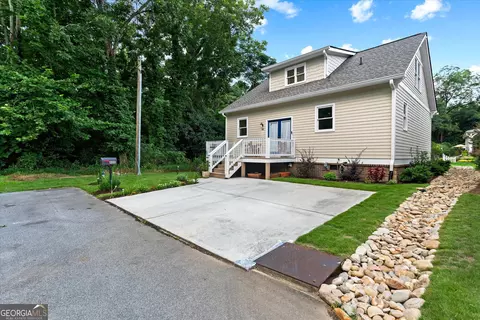 Exterior - 408 Bell St, Monroe, GA 30655 photo 5 of 7