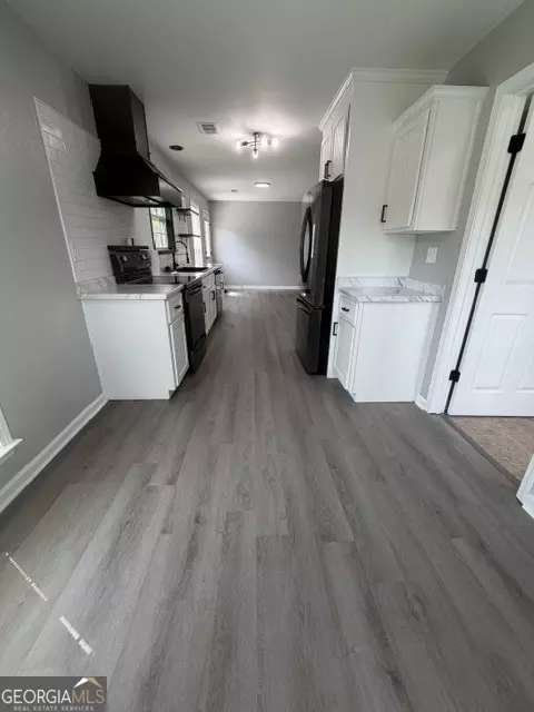 Entry Way - 365 Skyline Blvd, Lyons, GA 30436 photo 3 of 3