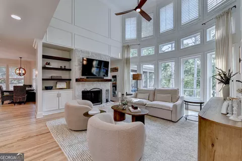 Living - 4450 Flagship Dr, Gainesville, GA 30506 photo 1 of 9