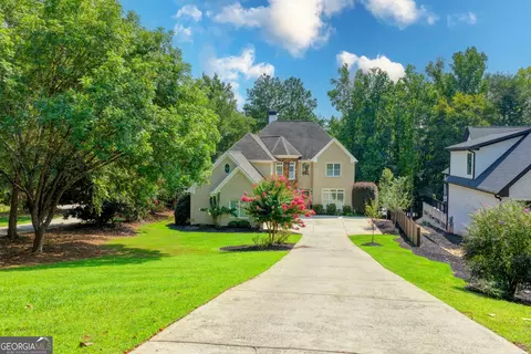 Exterior - 4450 Flagship Dr, Gainesville, GA 30506 photo 2 of 35