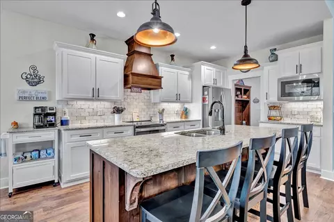 Kitchen - 101 Raspberry Trl, Perry, GA 31069 photo 5 of 7